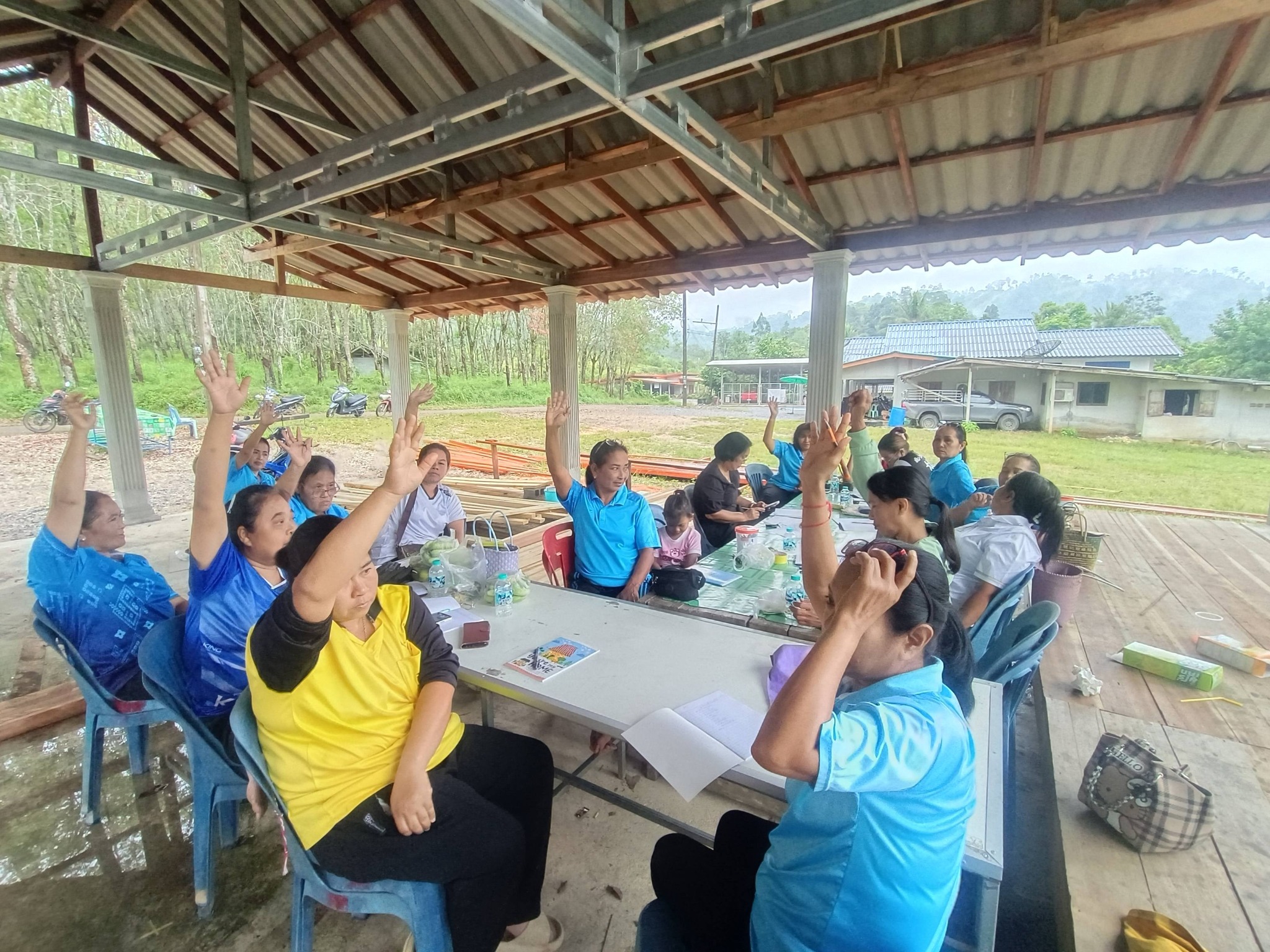 พช.นบพิตำ:ดำเนินโครงการส่งเสริมการจัดตั้งและพัฒนากลุ่มอาชีพ