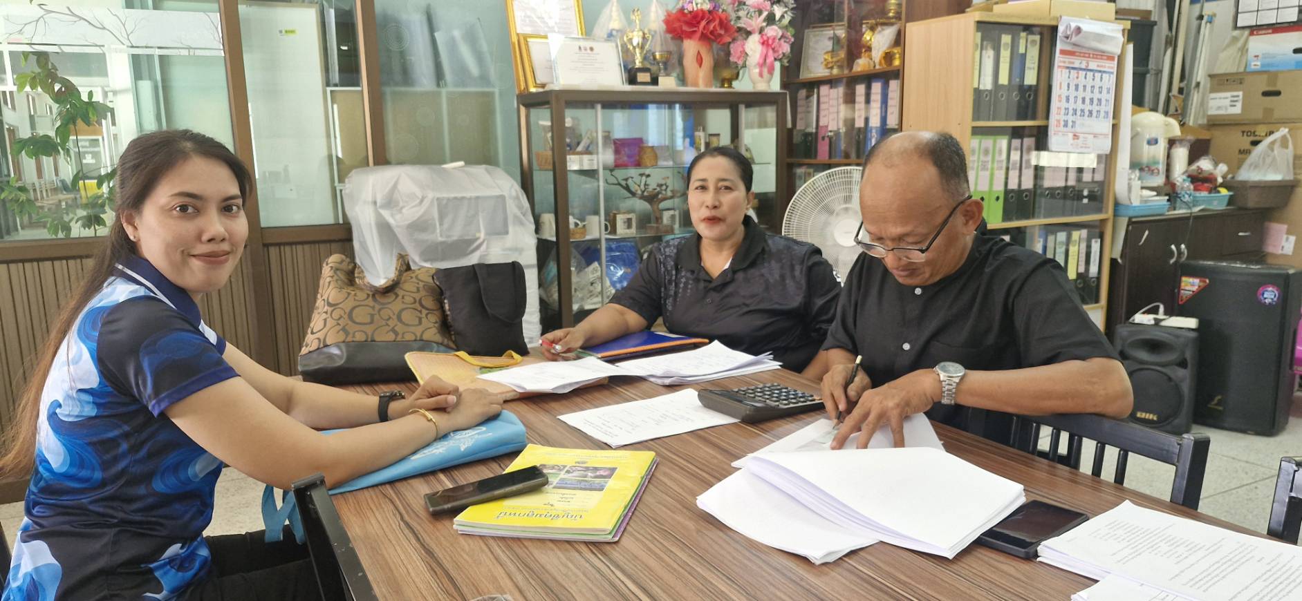 สพอ.นบพิตำ ส่งเสริมสนับสนุนการบริหารจัดการโครงการ กข.คจ.